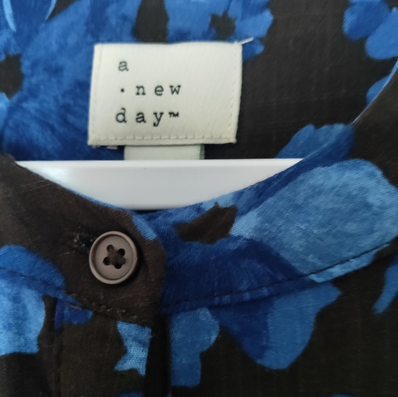 Blouse button up gathered peasant top floral rayon long sleeve boho batik print - Picture 3 of 3